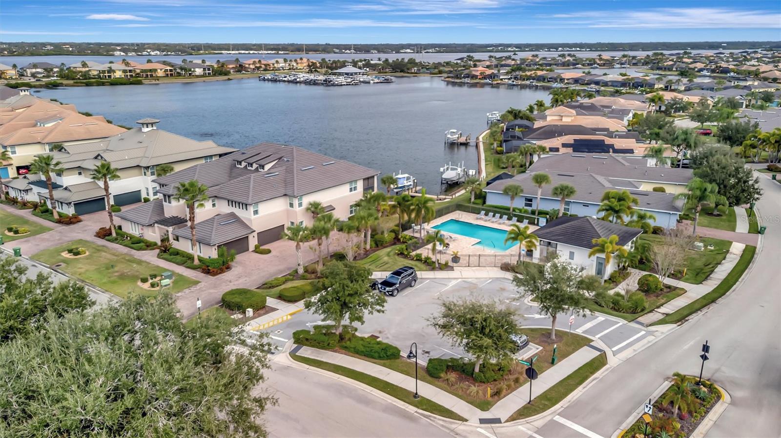 Image 17 of 83 For 1005 Riverscape Street