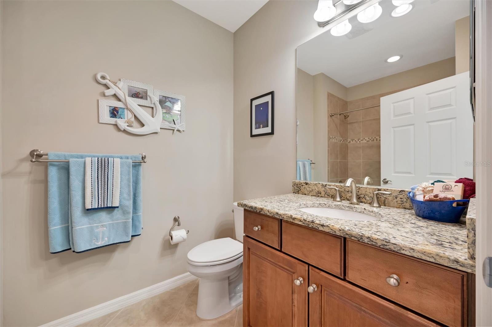 Image 28 of 83 For 1005 Riverscape Street