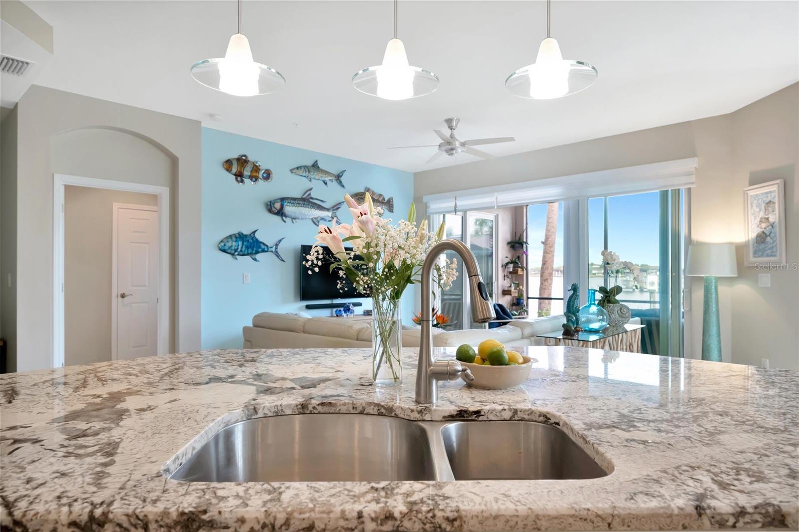 Image 43 of 83 For 1005 Riverscape Street