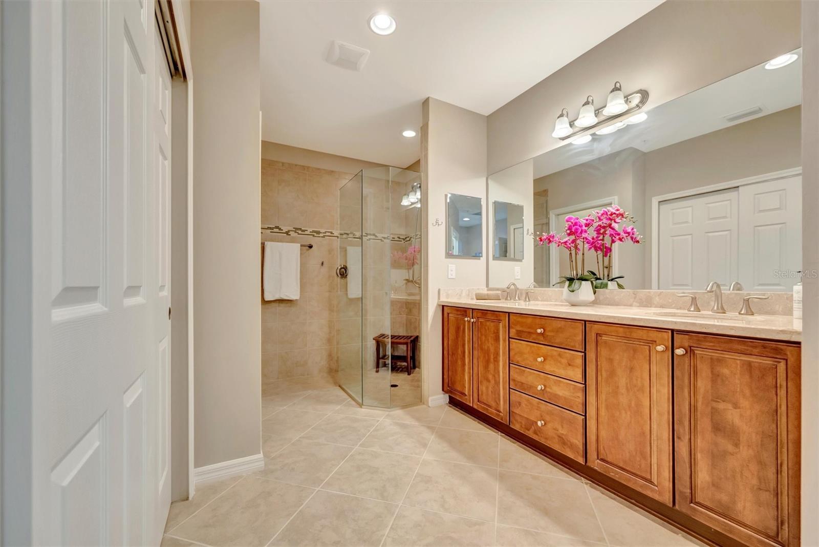 Image 62 of 83 For 1005 Riverscape Street