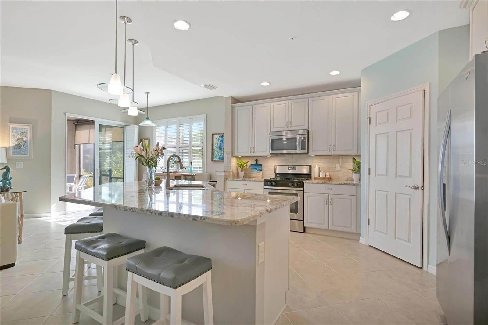 Image 7 of 83 For 1005 Riverscape Street