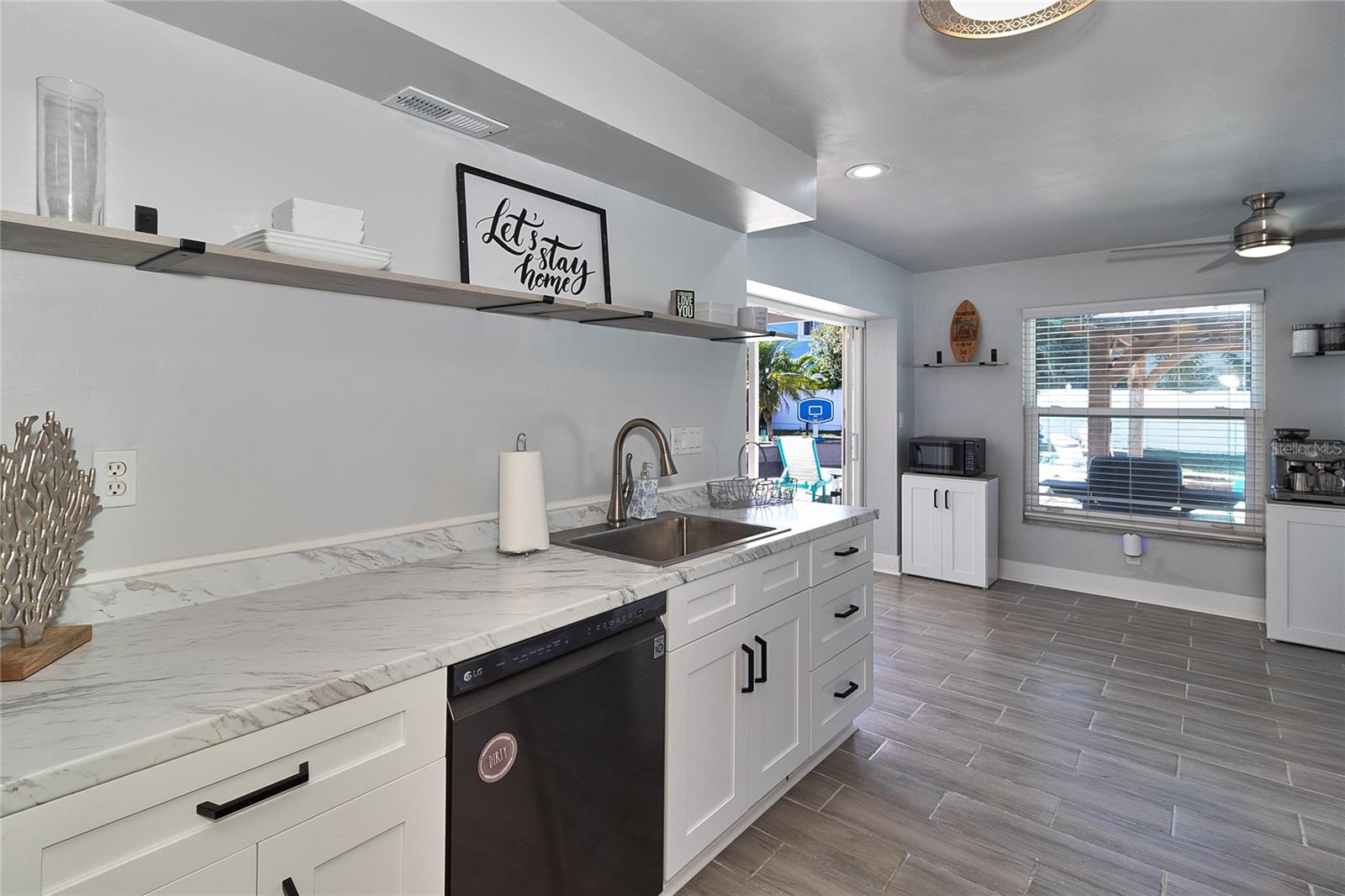 Image 12 of 38 For 2376 Armour Drive