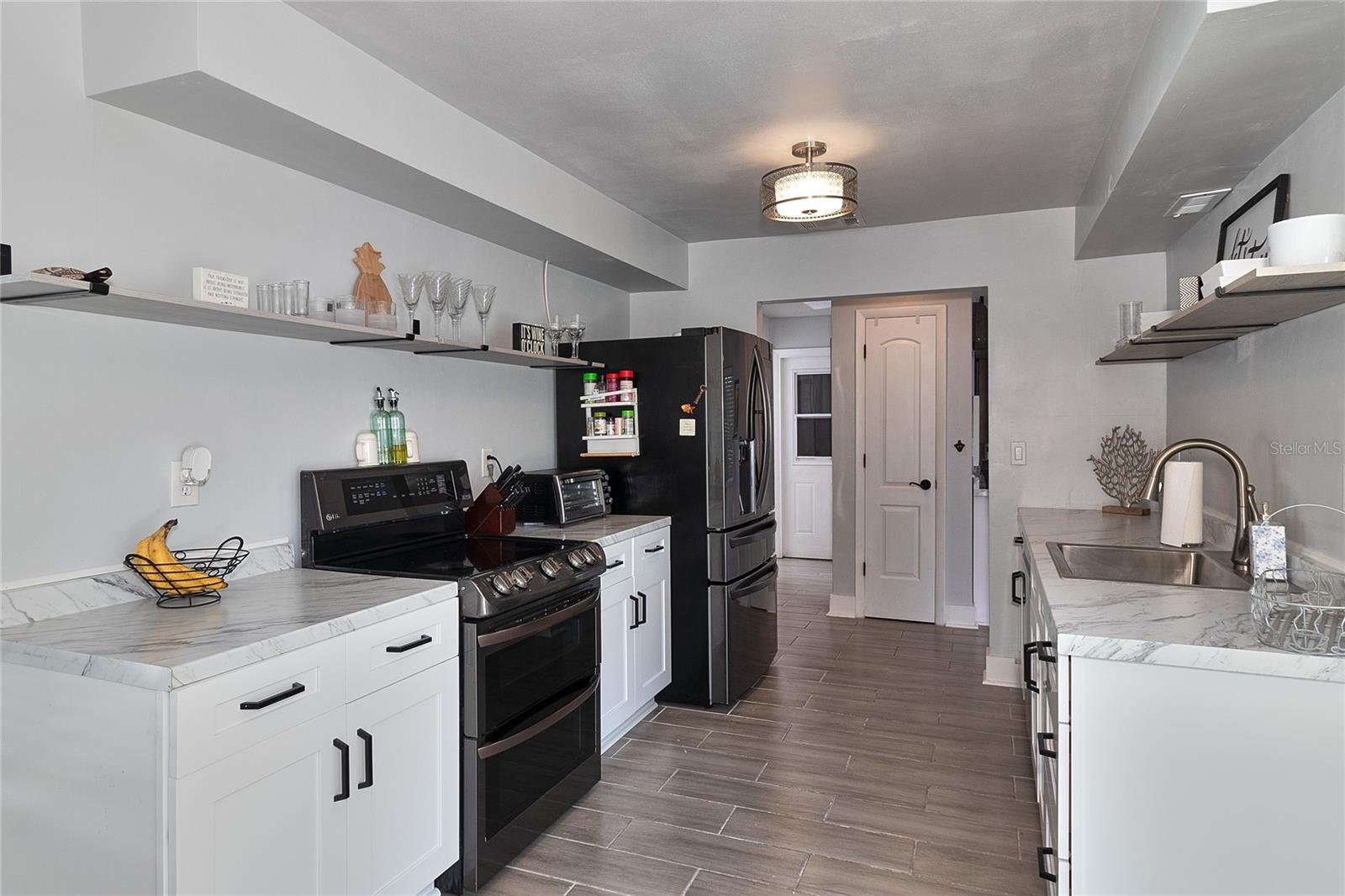 Image 13 of 38 For 2376 Armour Drive