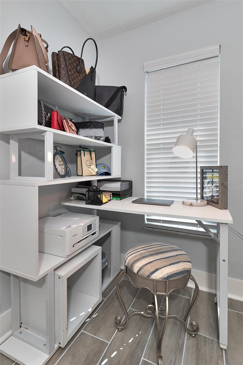 Image 18 of 38 For 2376 Armour Drive