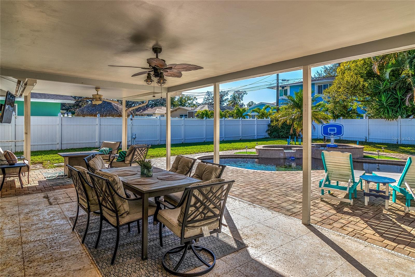 Image 26 of 38 For 2376 Armour Drive