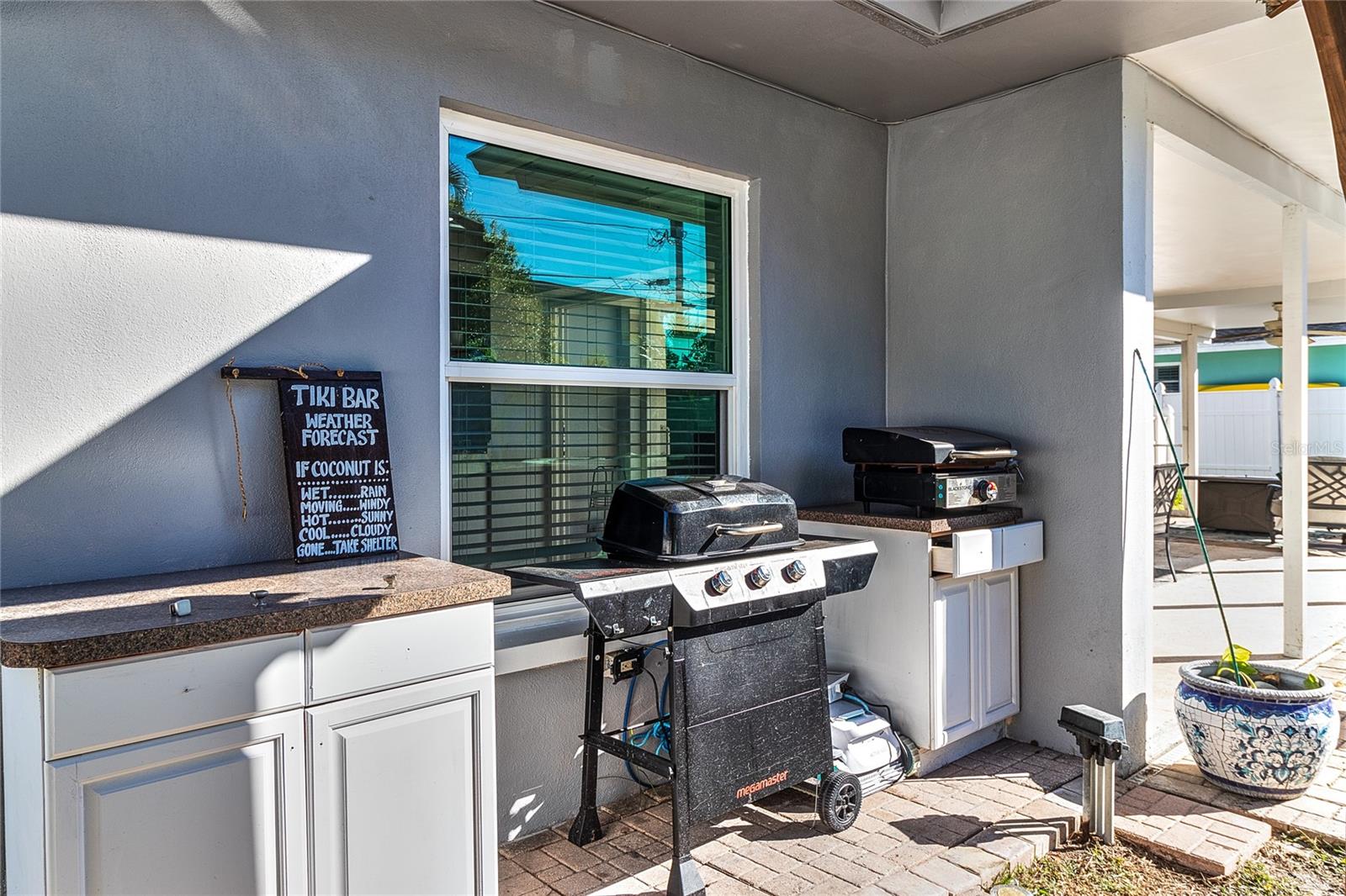 Image 33 of 38 For 2376 Armour Drive