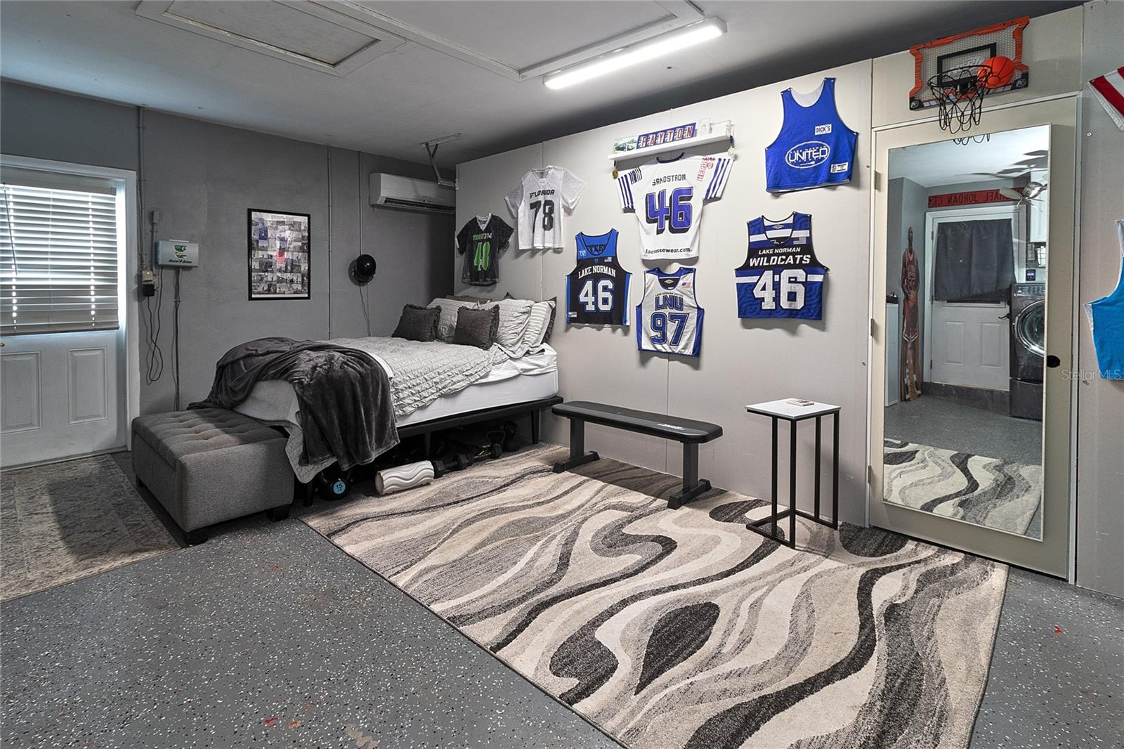 Image 37 of 38 For 2376 Armour Drive