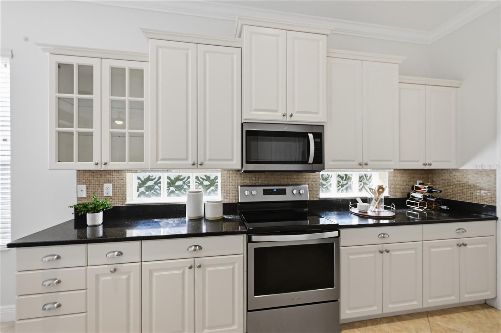 Image 14 of 47 For 7244 Orchid Island Place