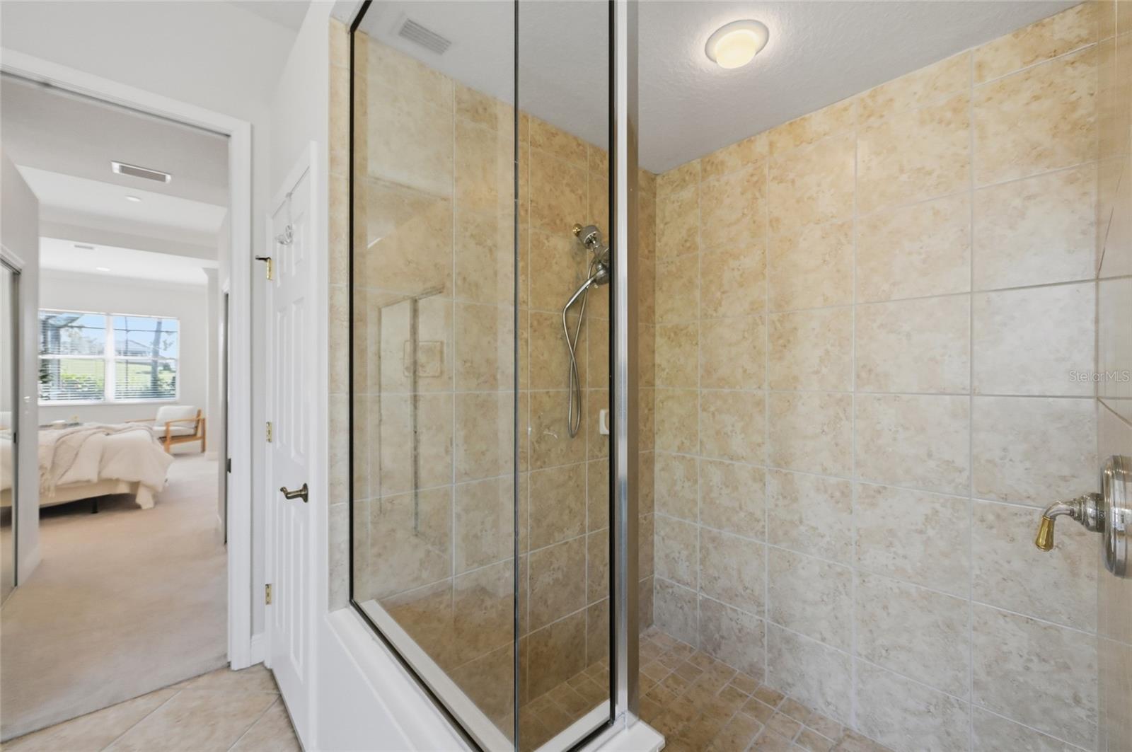 Image 23 of 47 For 7244 Orchid Island Place