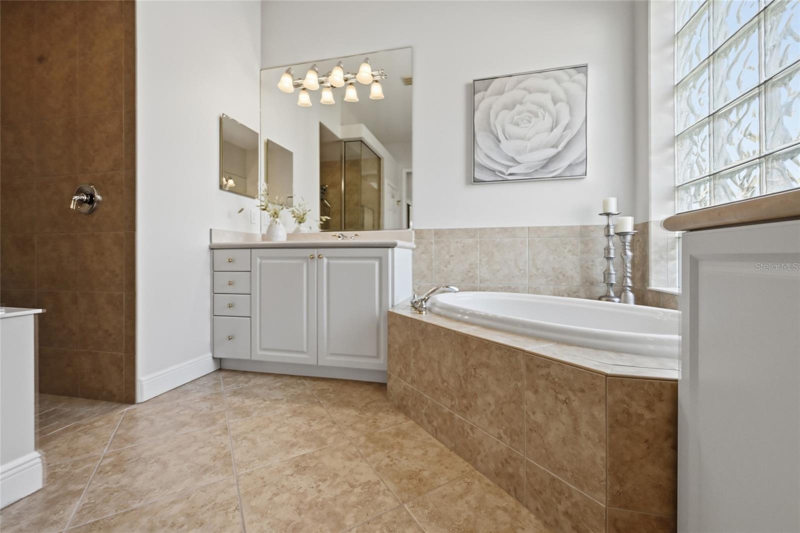 Image 24 of 47 For 7244 Orchid Island Place