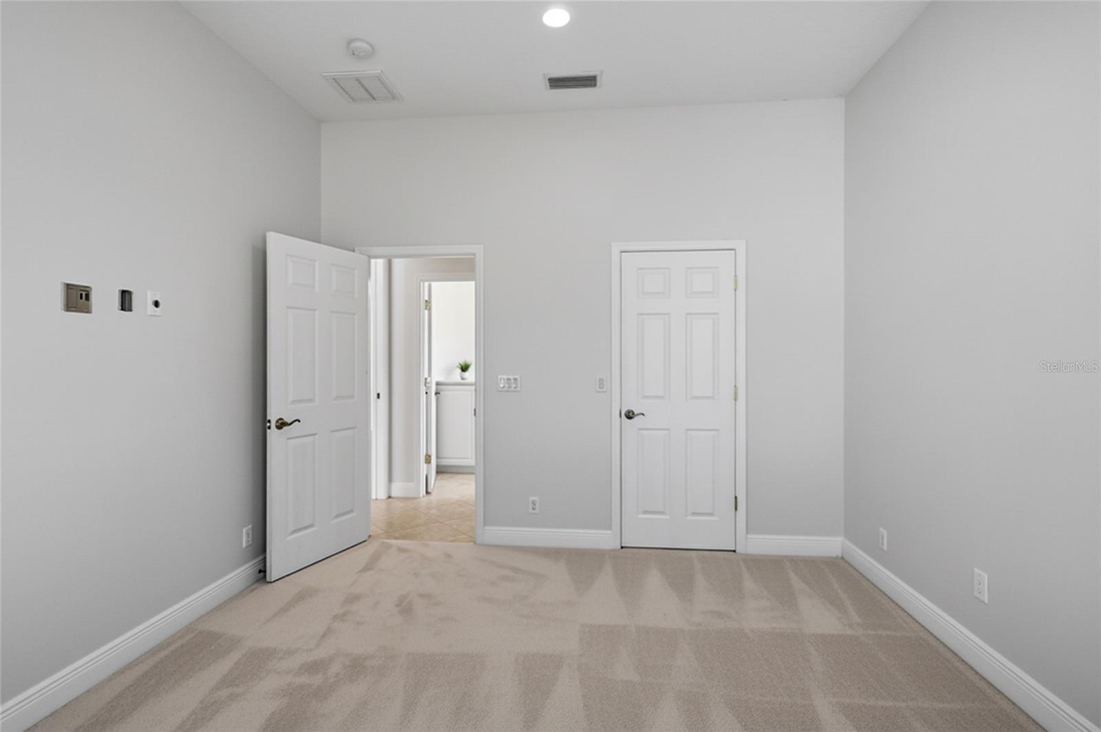 Image 30 of 47 For 7244 Orchid Island Place