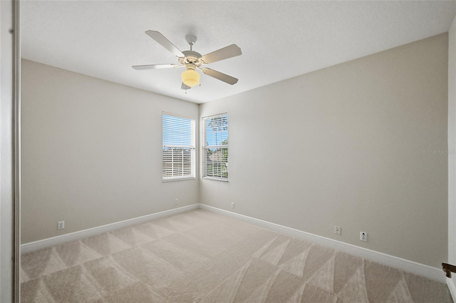 Image 32 of 47 For 7244 Orchid Island Place