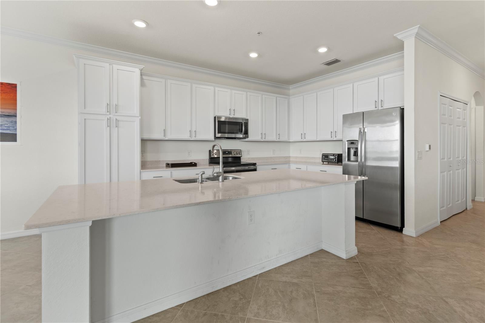 Image 11 of 77 For 1030 Tidewater Shores Loop 401