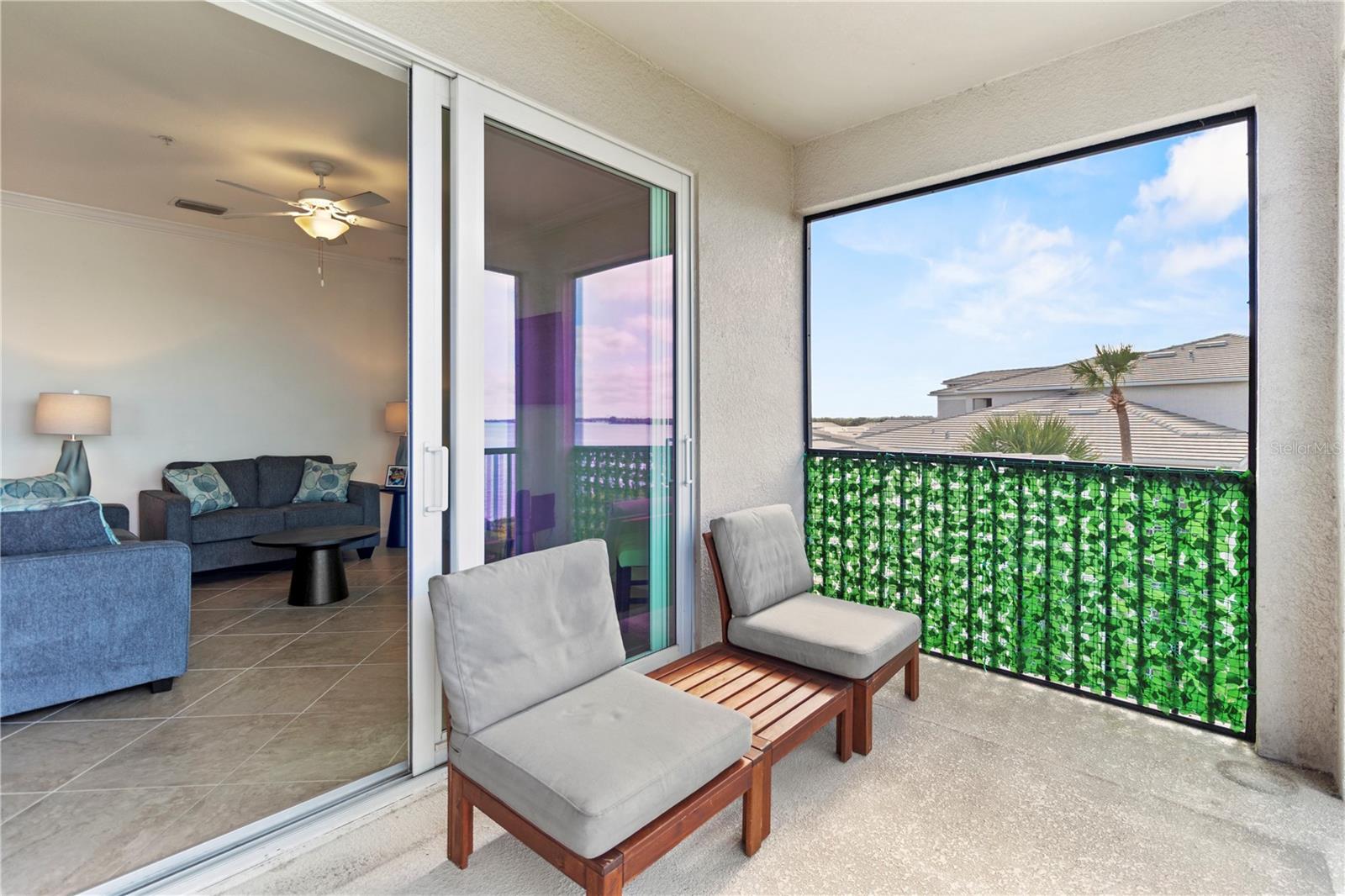 Image 33 of 77 For 1030 Tidewater Shores Loop 401