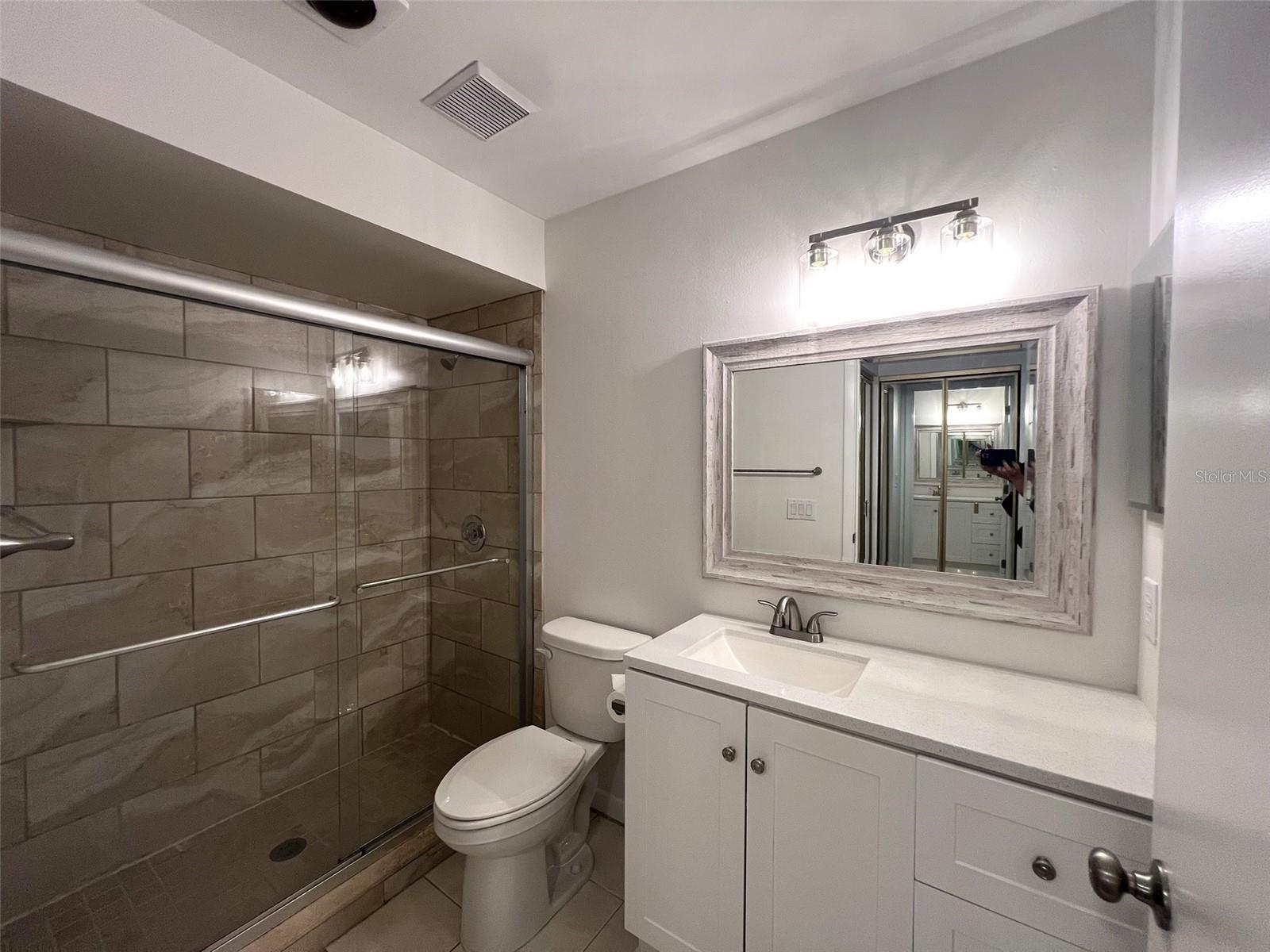 Image 7 of 15 For 5186 Marshfield Lane 92