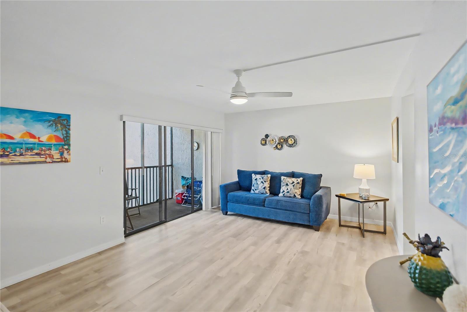 Image 2 of 49 For 6157 Midnight Pass Road E23