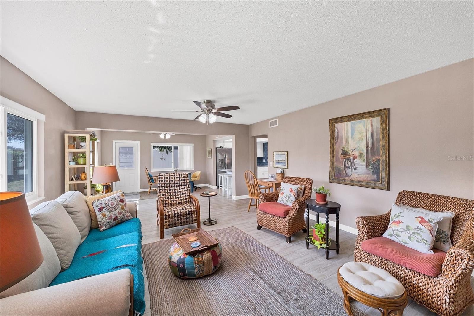 Image 16 of 45 For 3806 Roxane Boulevard 161