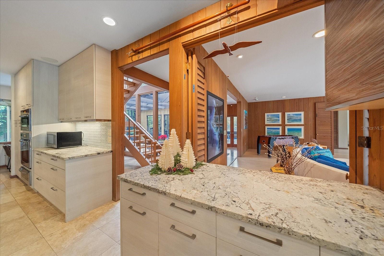 Image 15 of 81 For 3348 Old Oak Drive