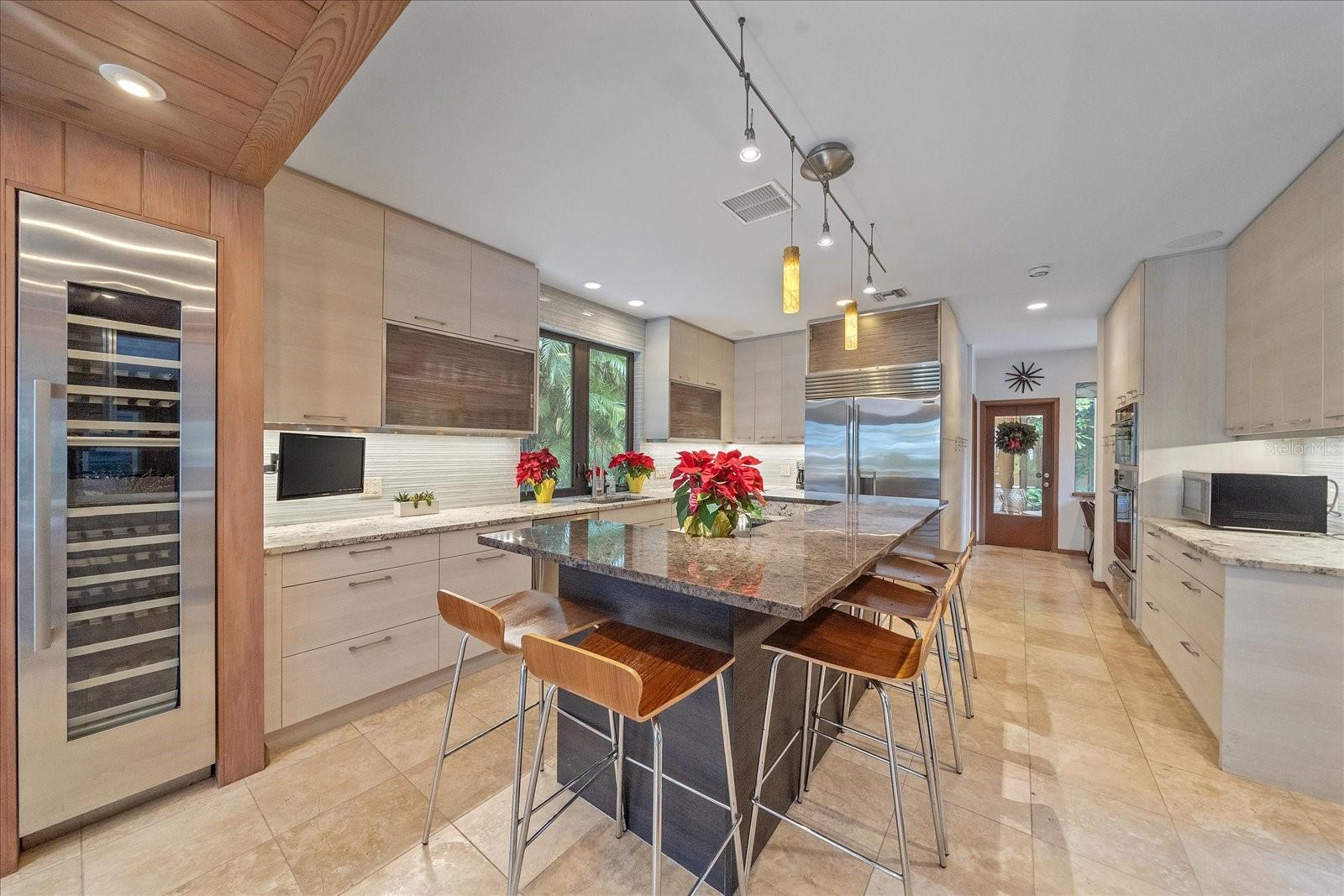 Image 17 of 81 For 3348 Old Oak Drive