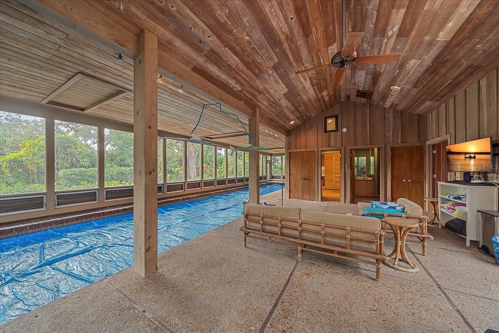 Image 33 of 81 For 3348 Old Oak Drive