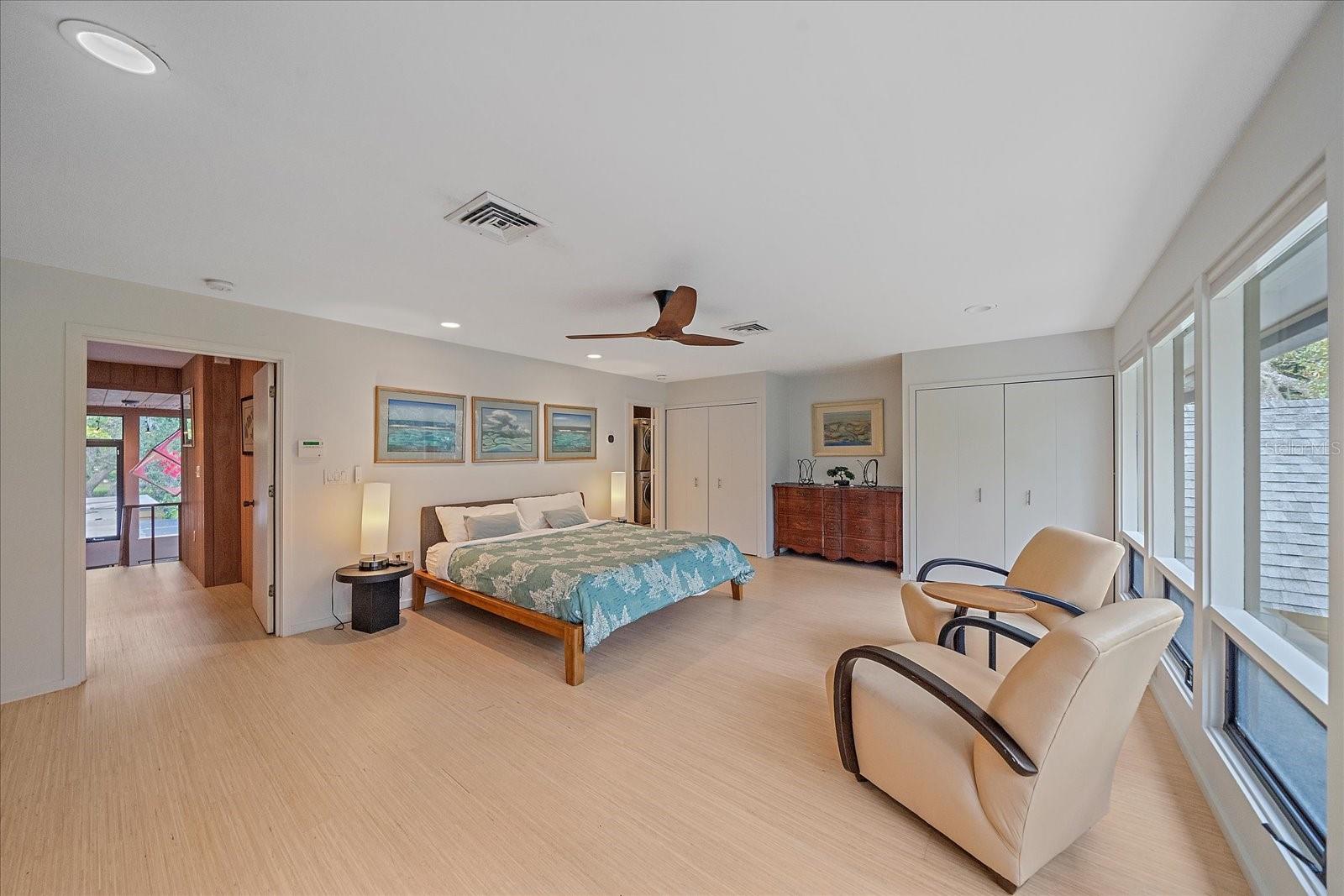 Image 44 of 81 For 3348 Old Oak Drive