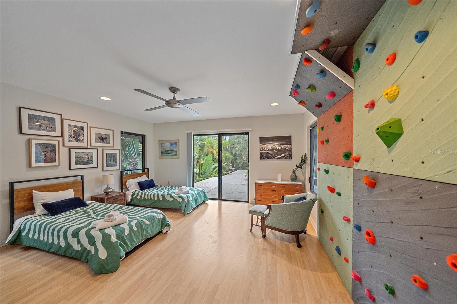 Image 49 of 81 For 3348 Old Oak Drive