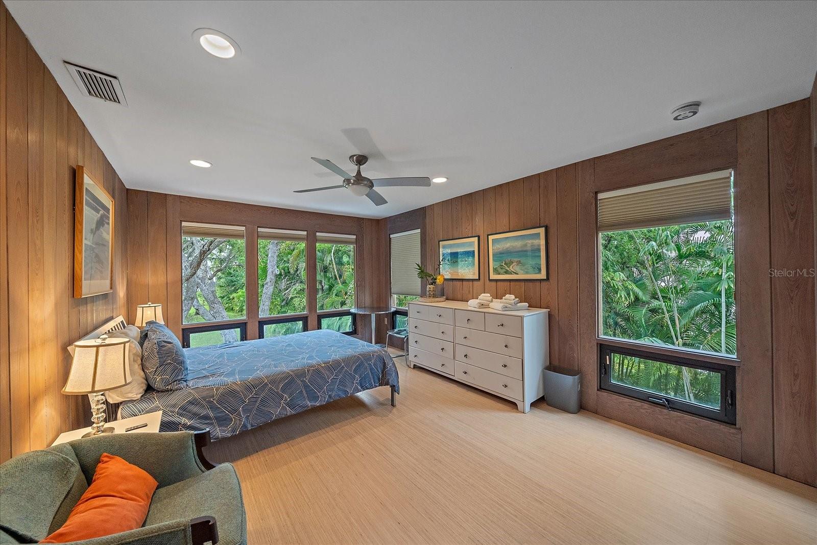 Image 54 of 81 For 3348 Old Oak Drive