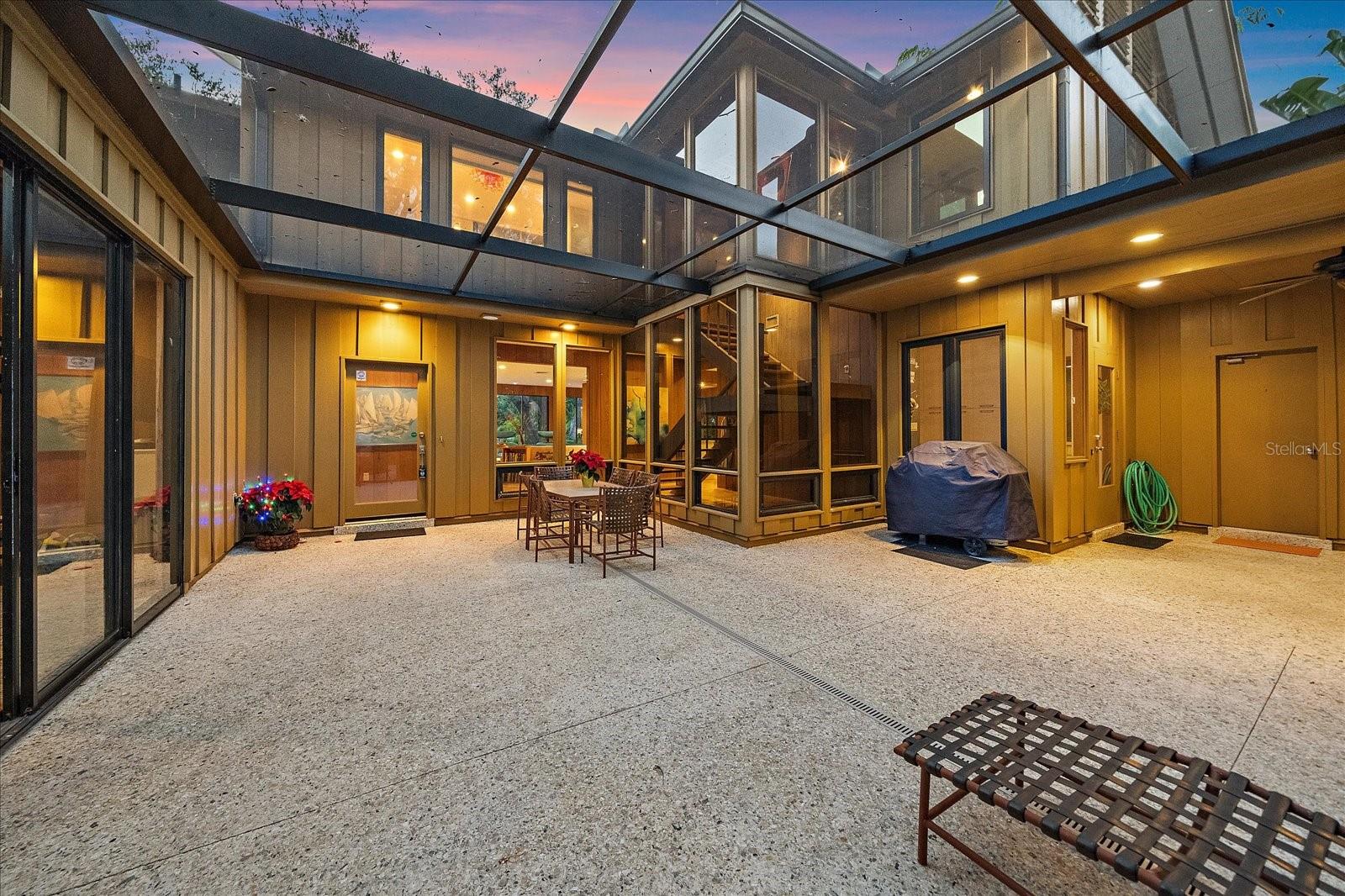 Image 75 of 81 For 3348 Old Oak Drive