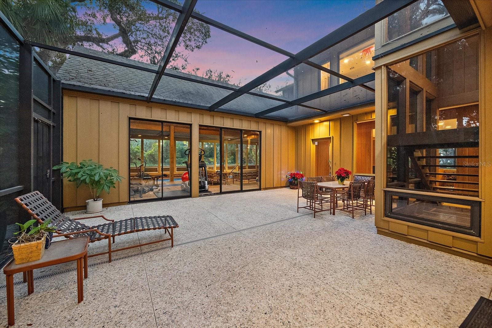 Image 77 of 81 For 3348 Old Oak Drive