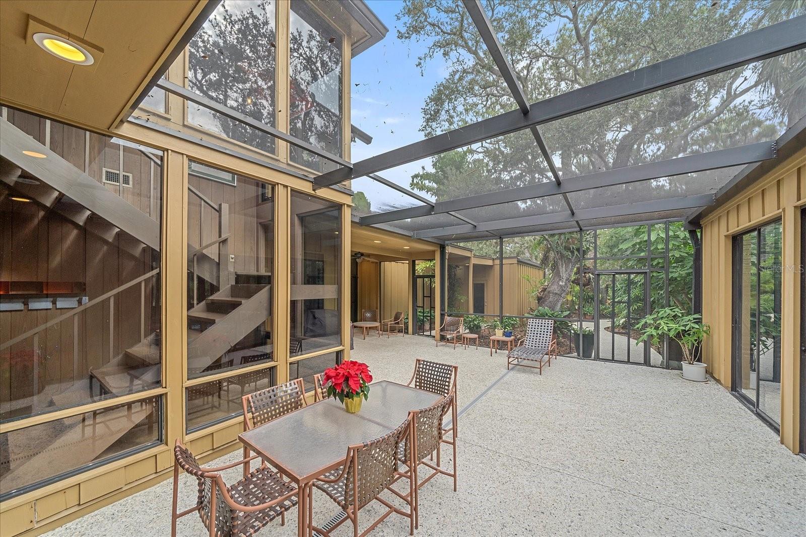 Image 8 of 81 For 3348 Old Oak Drive