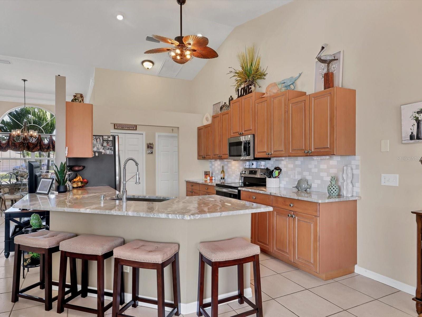 Image 13 of 60 For 6900 Pan American Boulevard