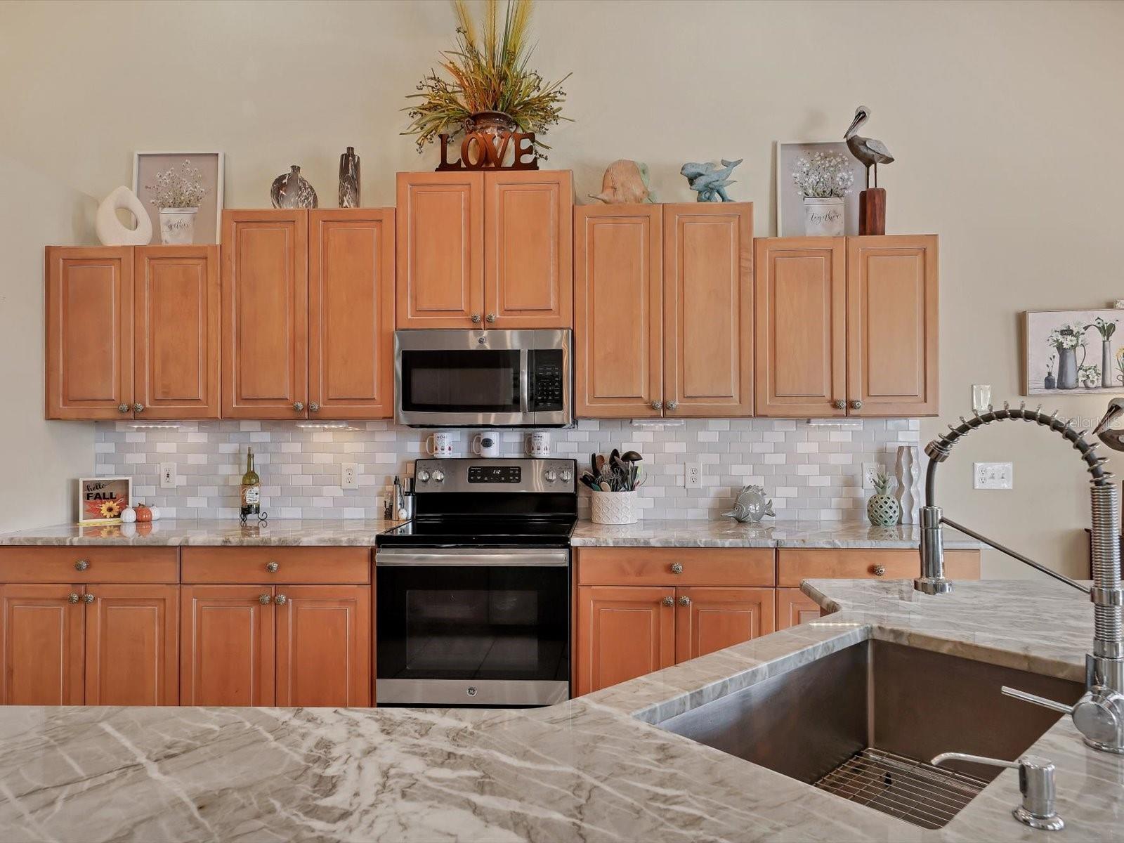 Image 14 of 60 For 6900 Pan American Boulevard