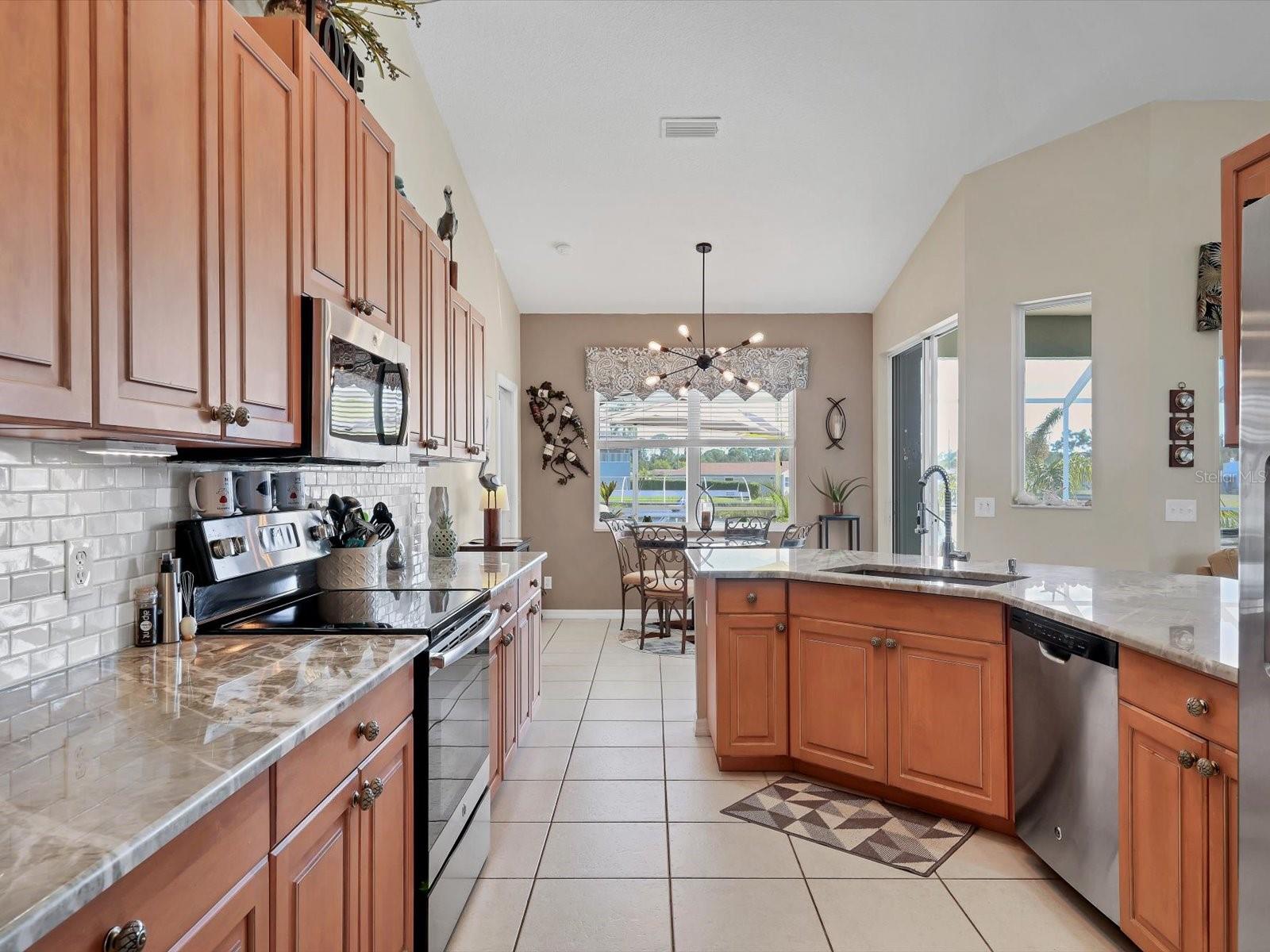 Image 15 of 60 For 6900 Pan American Boulevard