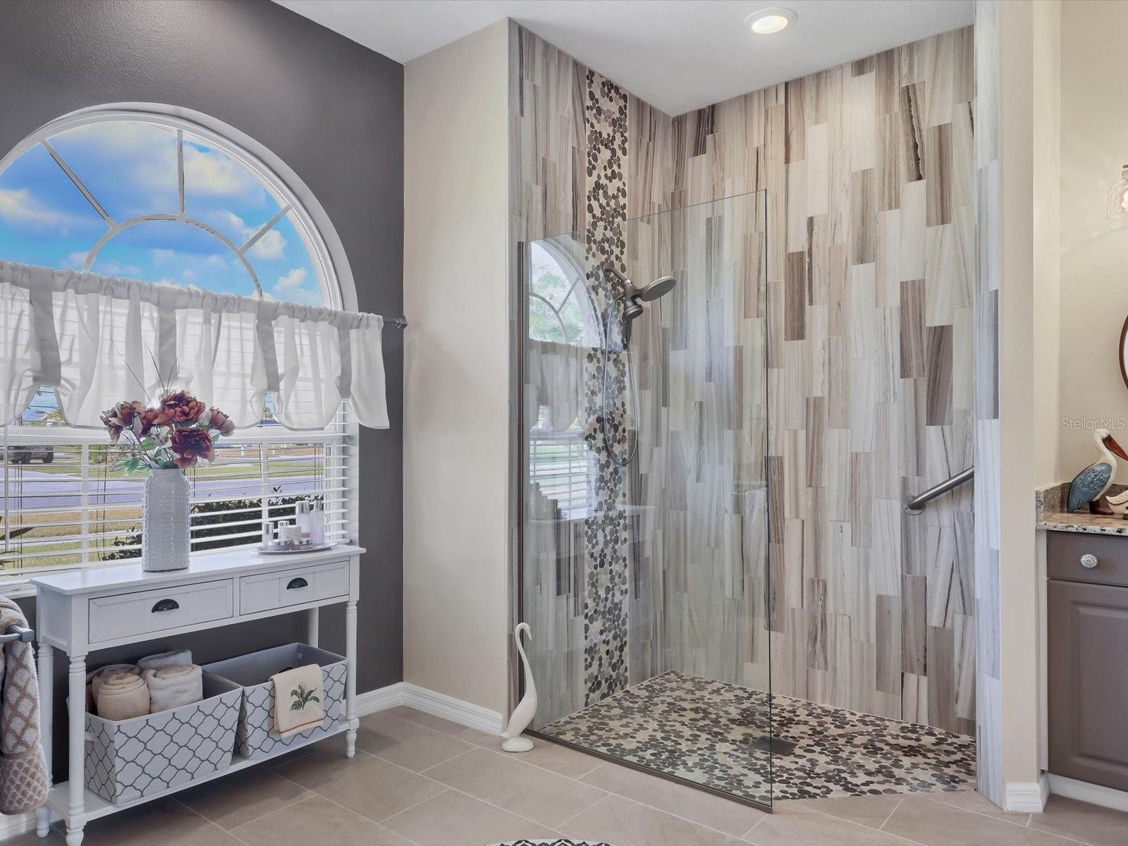 Image 29 of 60 For 6900 Pan American Boulevard