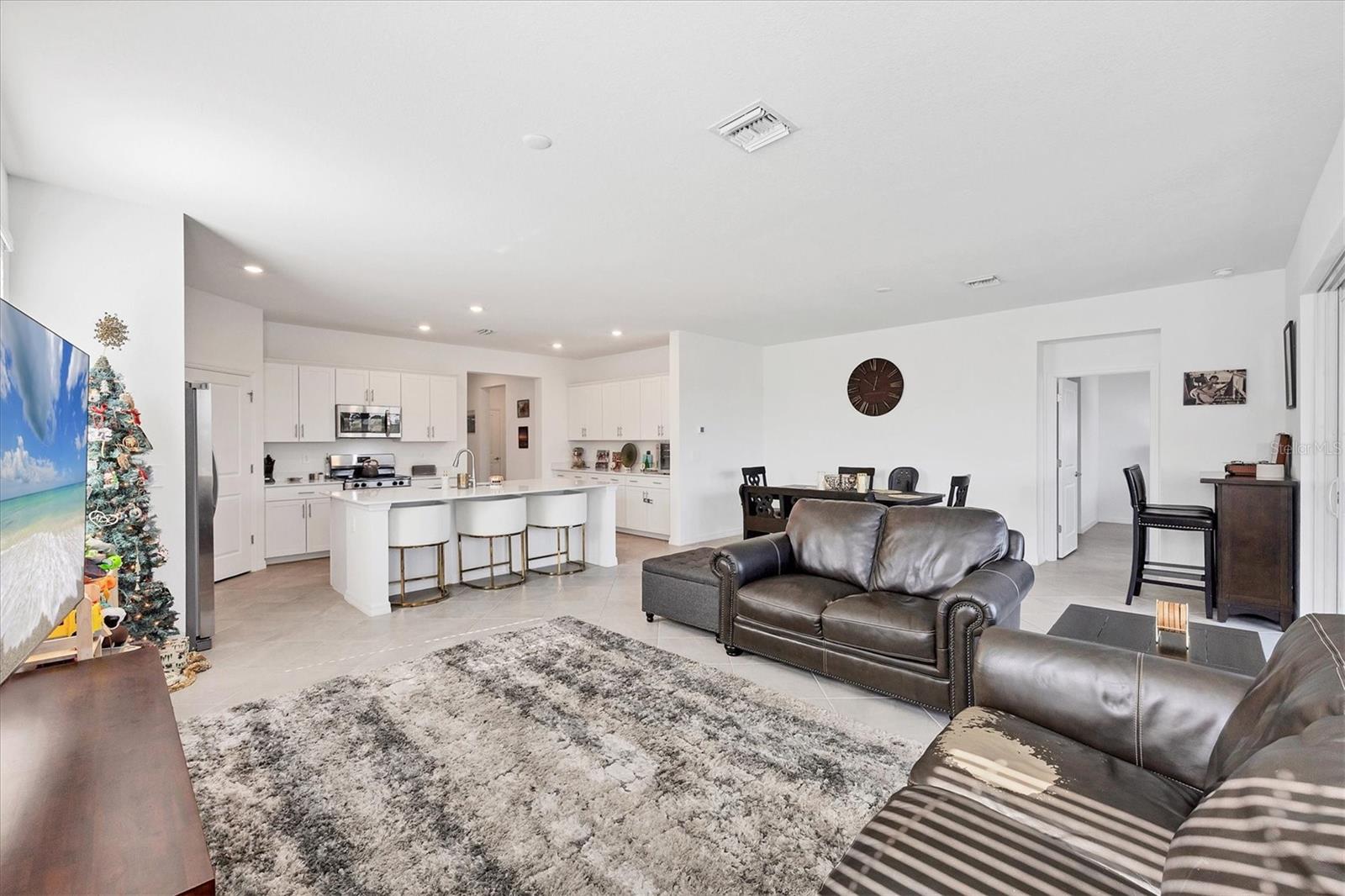 Image 14 of 61 For 11314 Pinot Drive