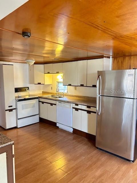 Image 6 of 10 For 1017 51st Avenue Drive W