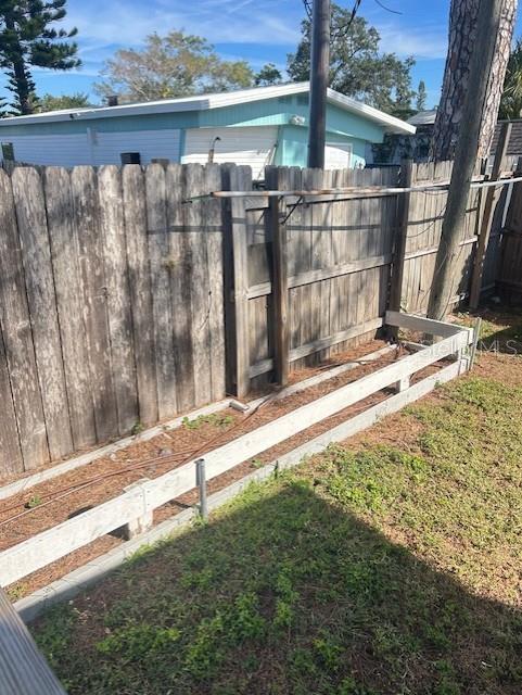 Image 9 of 10 For 1017 51st Avenue Drive W