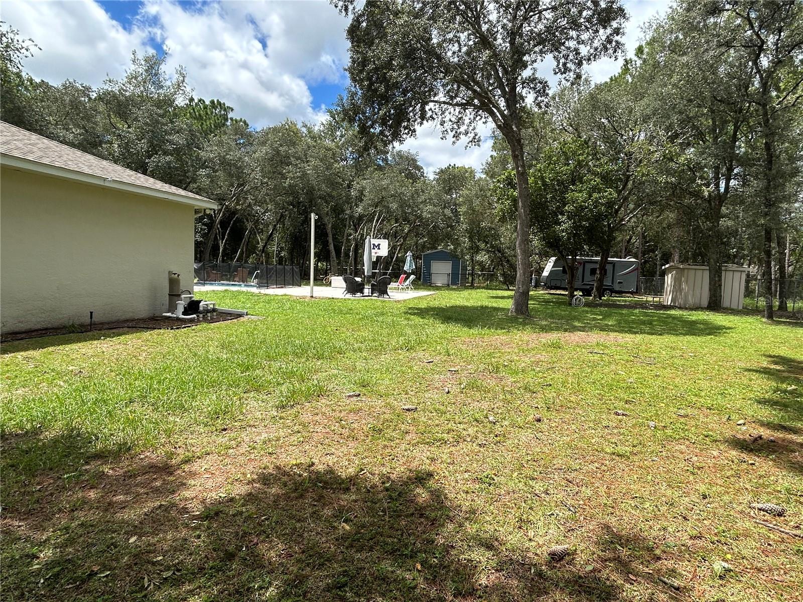 Listing photo id 4 for 5774 Lamp Post Drive