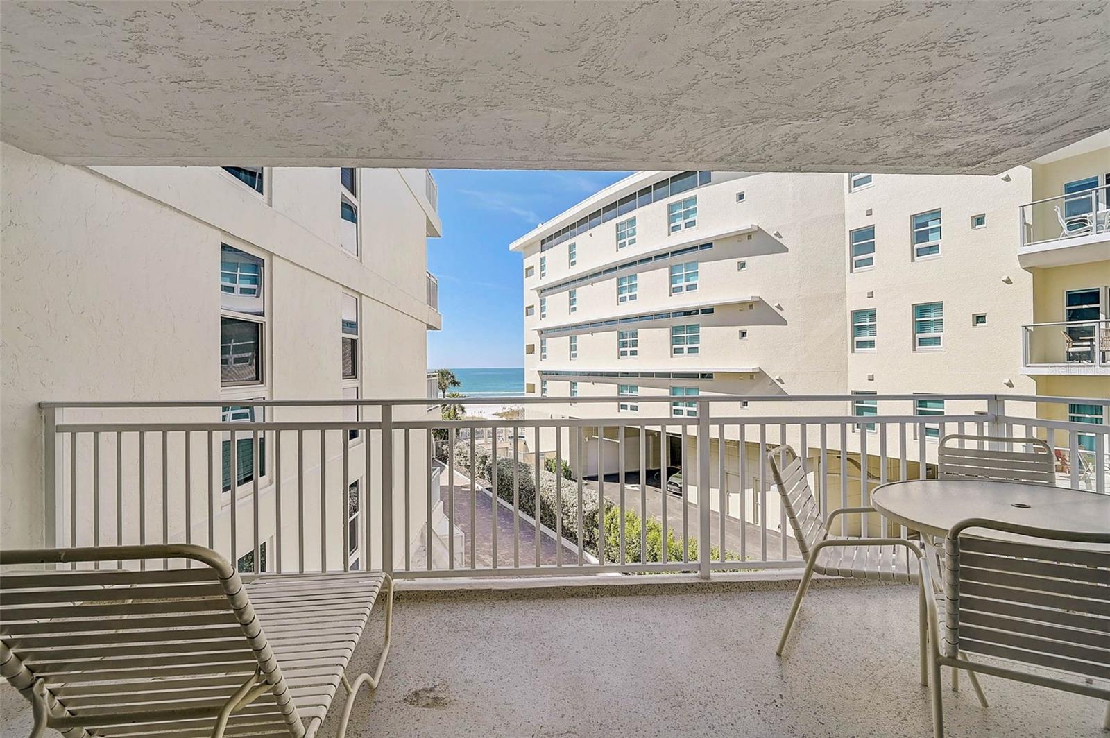 Image 13 of 56 For 6518 Midnight Pass Road 310