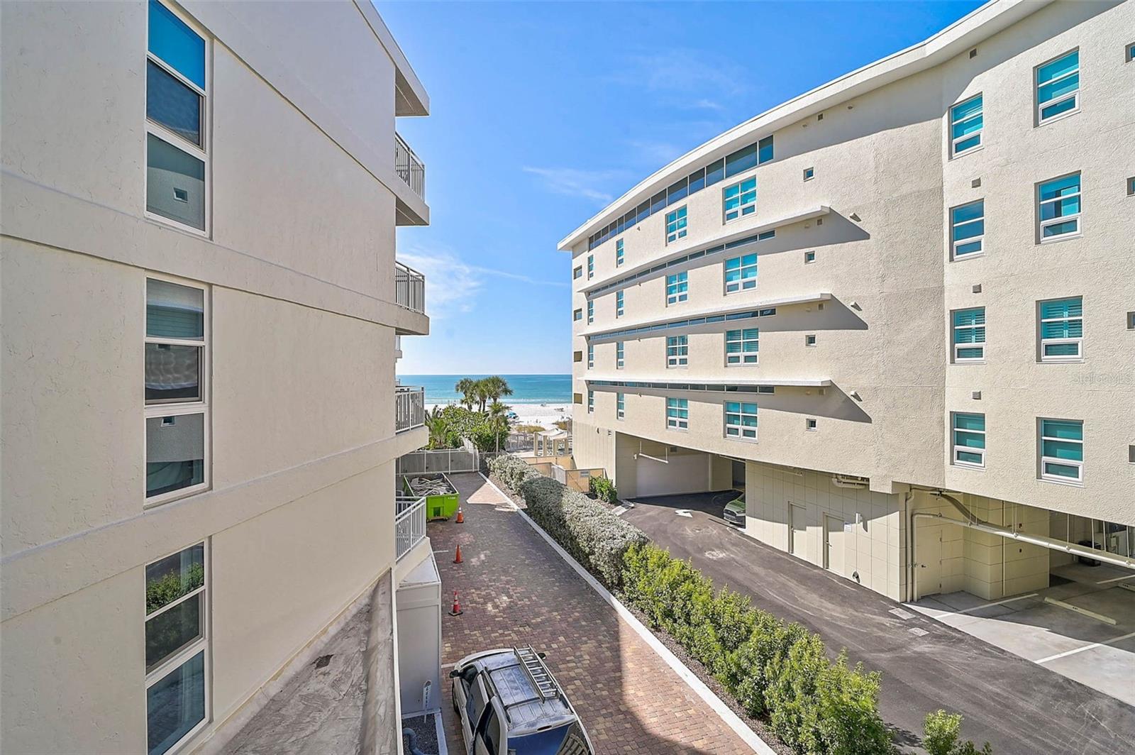 Image 16 of 56 For 6518 Midnight Pass Road 310