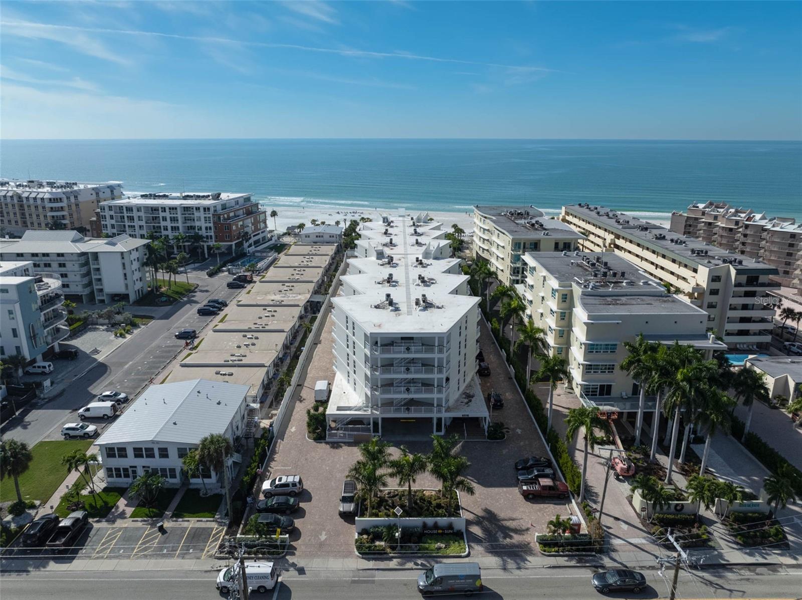 Image 35 of 56 For 6518 Midnight Pass Road 310