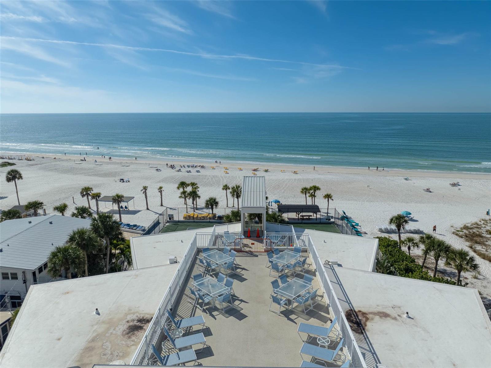 Image 41 of 56 For 6518 Midnight Pass Road 310