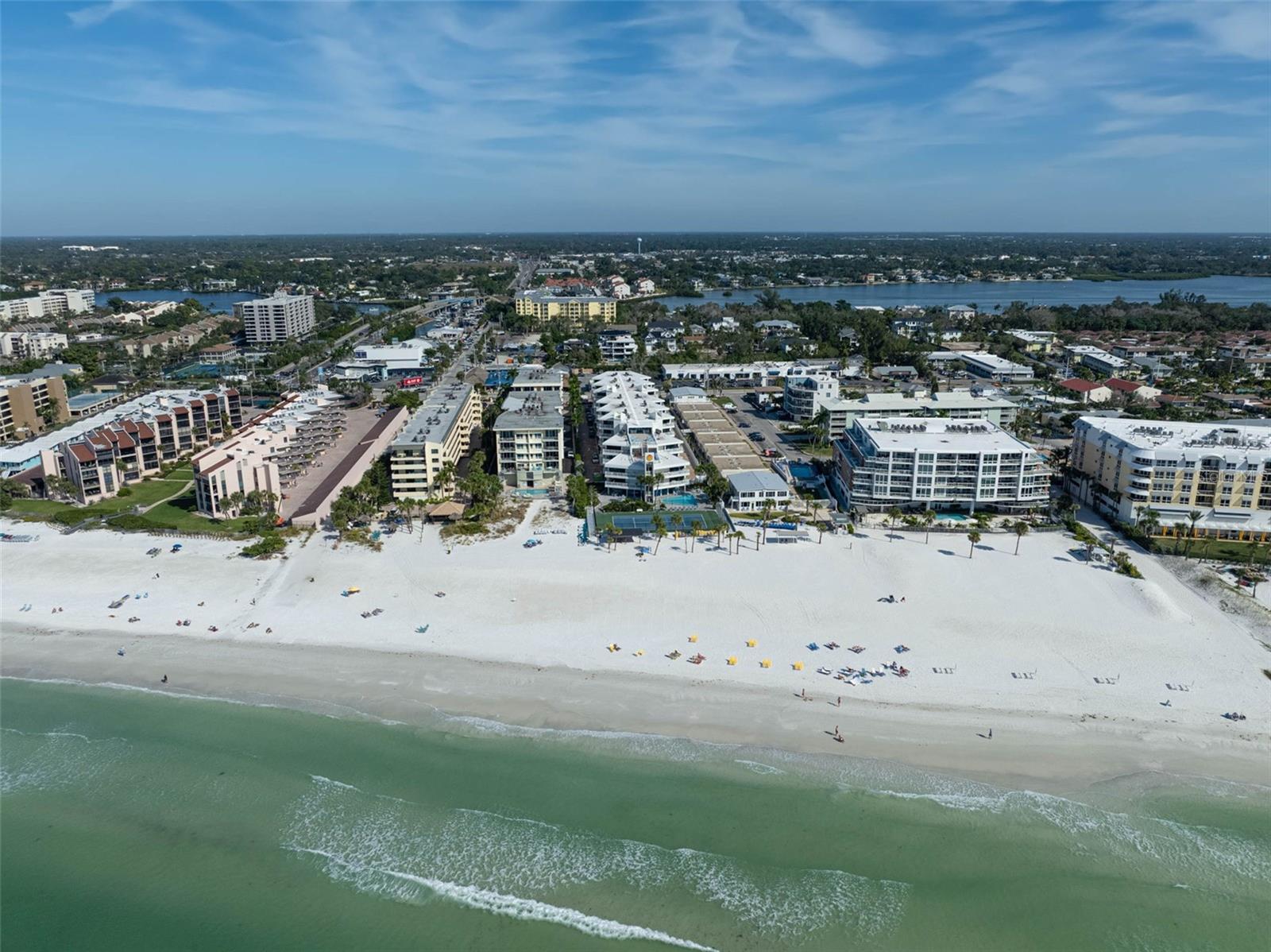 Image 49 of 56 For 6518 Midnight Pass Road 310