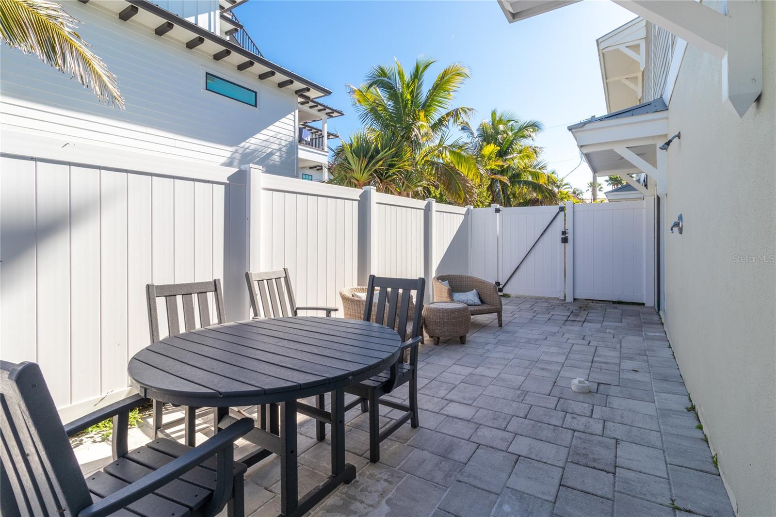 Image 31 of 48 For 103 66th Street 10