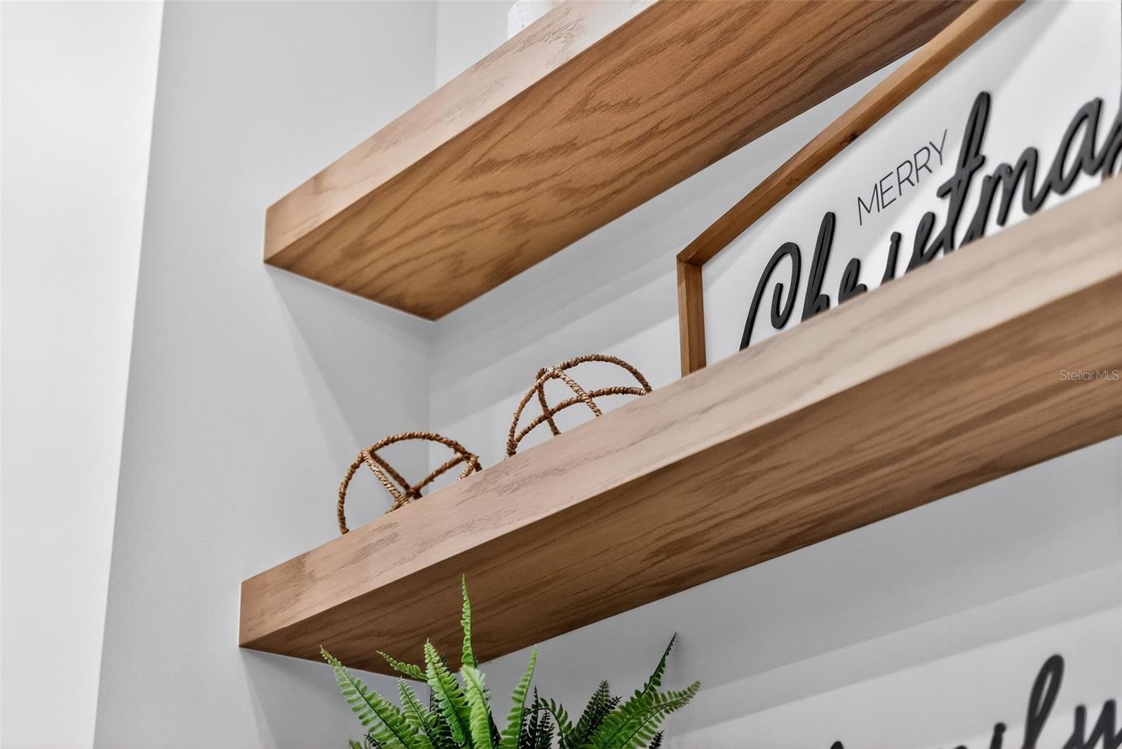 Image 18 of 86 For 279 Farber Street