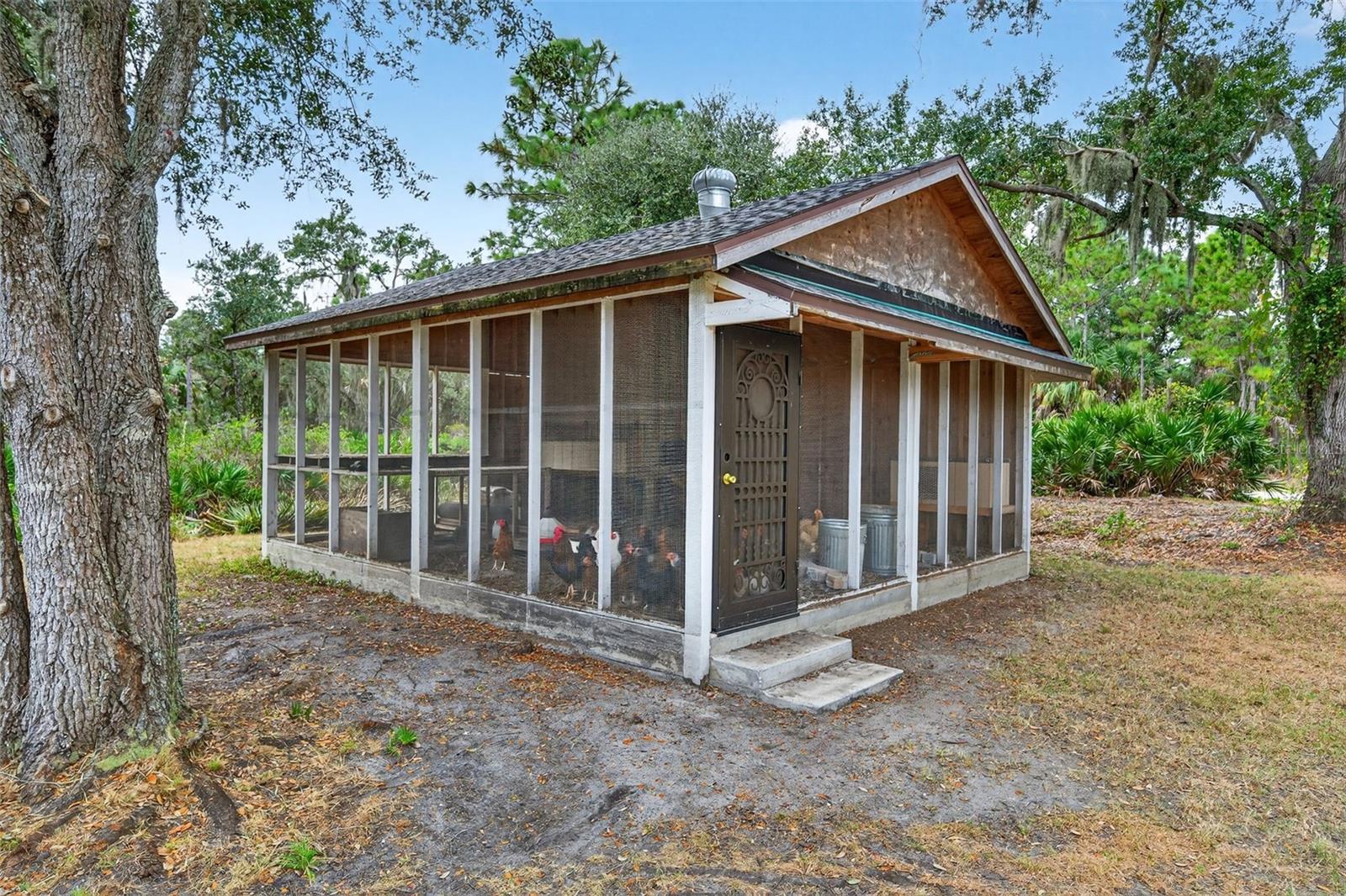 Image 65 of 86 For 279 Farber Street