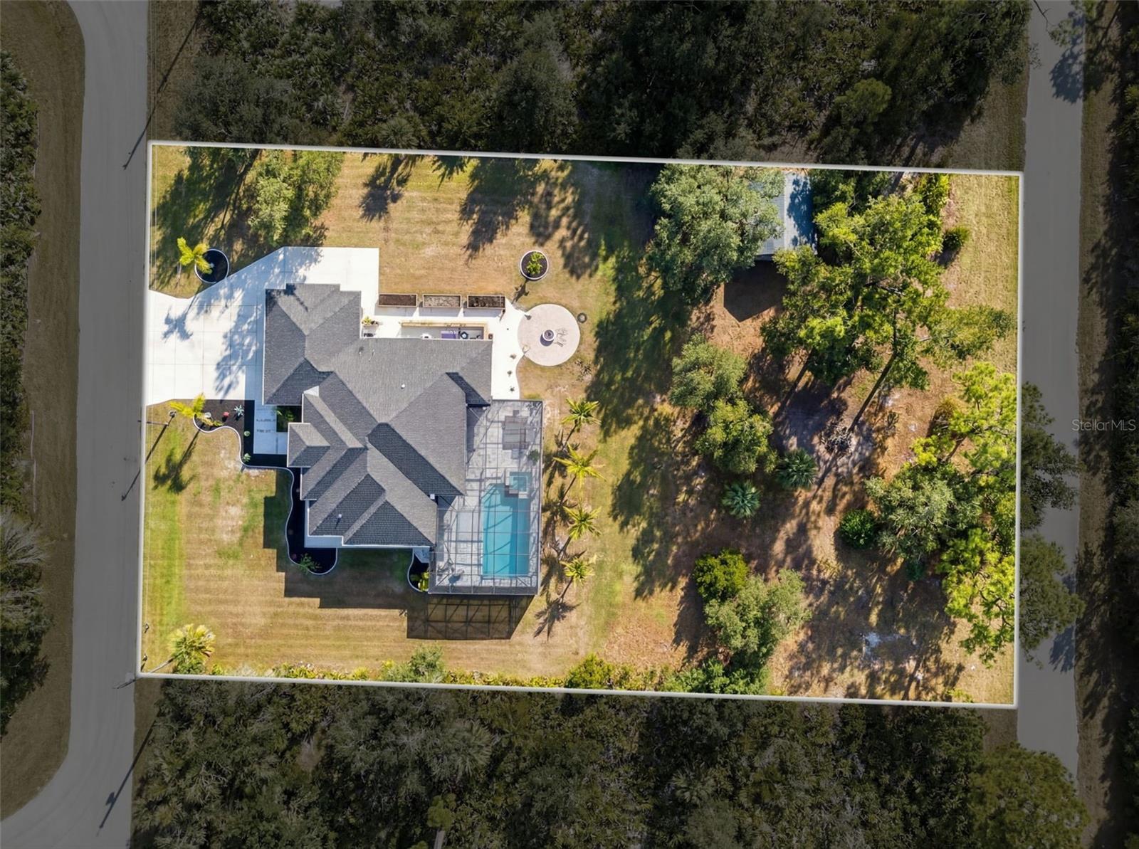 Image 70 of 86 For 279 Farber Street