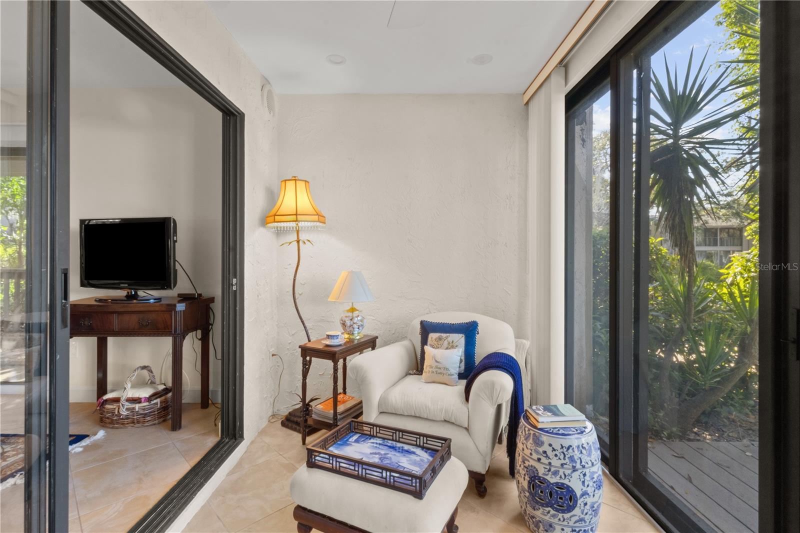 Image 22 of 48 For 1633 Boathouse Circle 131