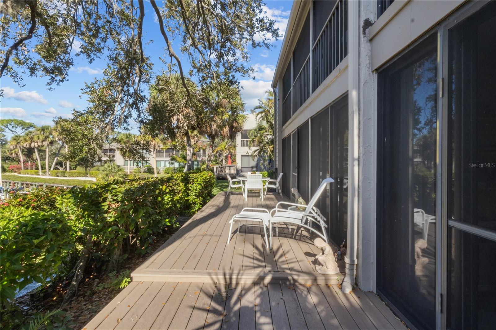 Image 34 of 48 For 1633 Boathouse Circle 131