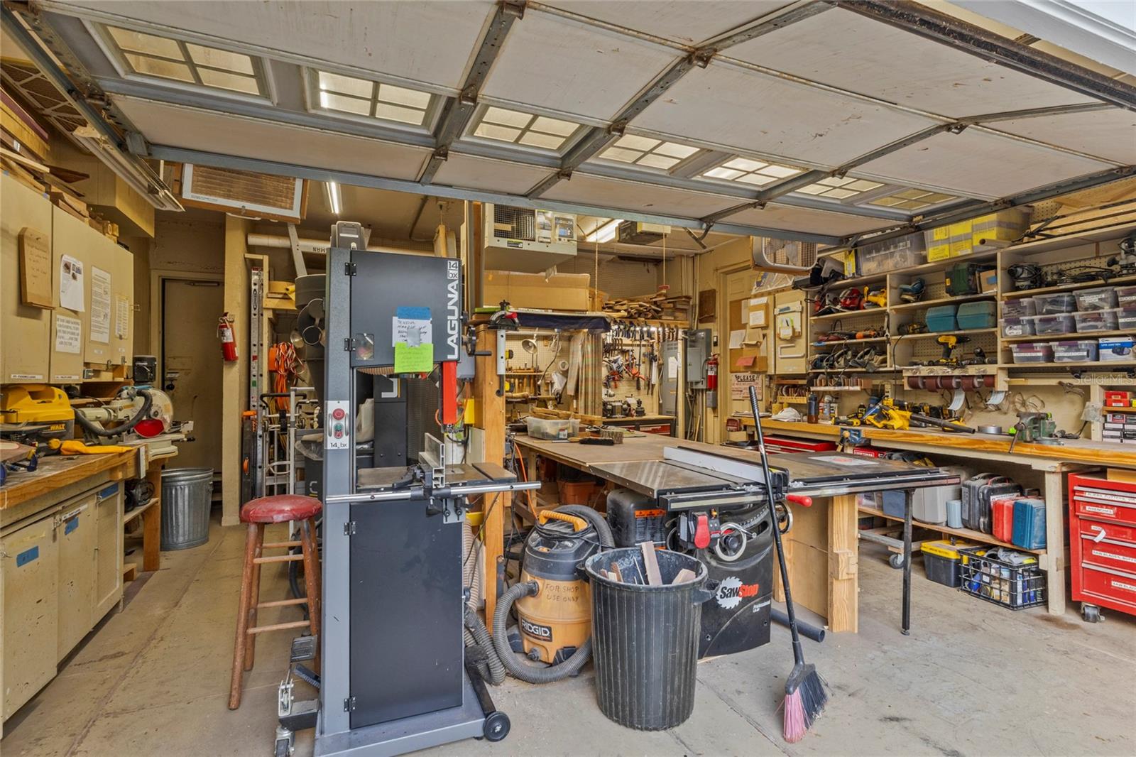 Image 36 of 48 For 1633 Boathouse Circle 131